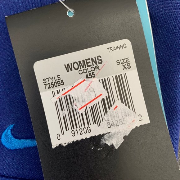 NIKE WOMEN DRI-FIT TRAINING LEGEND TIGHT CAPRI - Picture 8 of 8